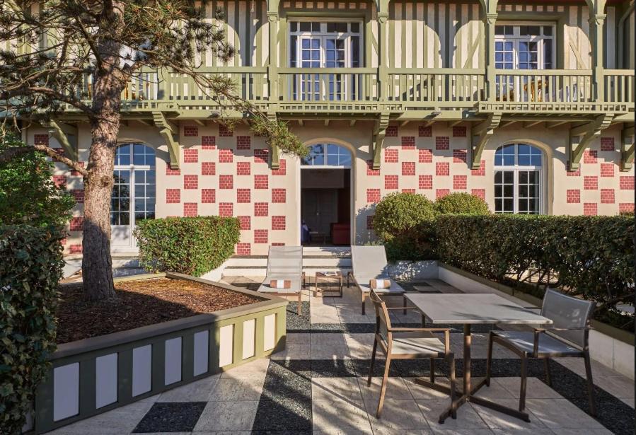 Hotel Barriere Le Normandy Deauville Luaran gambar